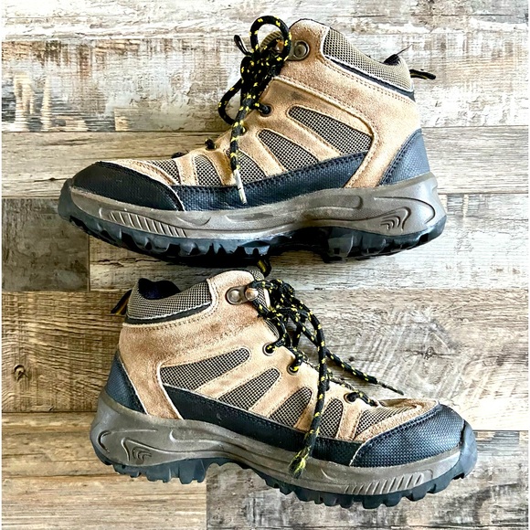 BearPaw Brown Leather Hiking Outdoor Camping Boots Boy's 3 - Picture 1 of 6